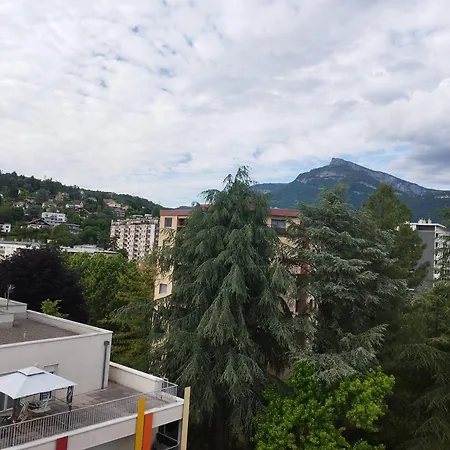T2 Parking Privatif 1 Apartment Chambery