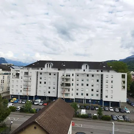 T2 Parking Privatif 1 Apartment *